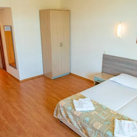 Room In Guest Room Slantschew brjag